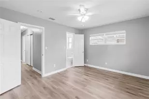 9931 110th St, Seminole, FL 33772 - Photo 23