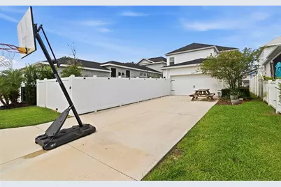 28592 Cozy Creek Drive, Wesley Chapel, FL 33543 - Photo 45