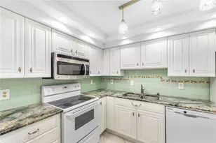 255 Dolphin Point, Clearwater Beach, FL 33767 - Photo 3