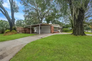 2002 E Crenshaw St, Tampa, FL 33610 - Photo 15