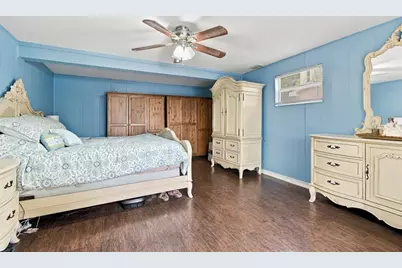 915 Lynnlea Lane, Tarpon Springs, FL 34689 - Photo 17