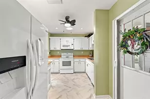 215 Genet Ct, Sun City Center, FL 33573 - Photo 23