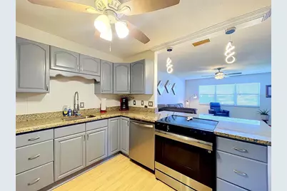 1520 Belle Glade Avenue, Sun City Center, FL 33573 - Photo 3