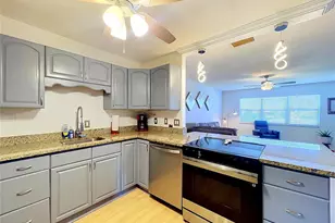 1520 Belle Glade Ave, Sun City Center, FL 33573 - Photo 3