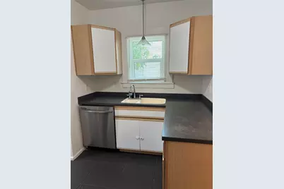 1231 Highland Street N, Saint Petersburg, FL 33701 - Photo 7