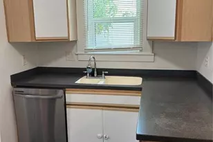 1231 Highland St N, Saint Petersburg, FL 33701 - Photo 7