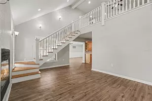 126 Goins Dr, Seffner, FL 33584 - Photo 5
