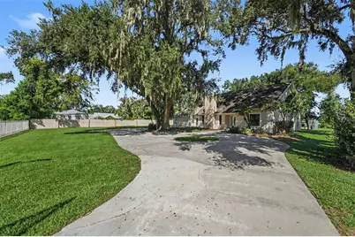 126 Goins Drive, Seffner, FL 33584 - Photo 1