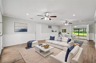 126 Goins Dr, Seffner, FL 33584 - Photo 13