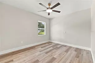 8474 Tobay Rd N, Saint Petersburg, FL 33702 - Photo 21