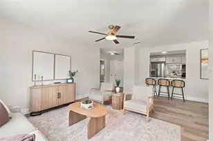 8474 Tobay Rd N, Saint Petersburg, FL 33702 - Photo 5