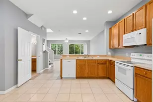 14101 Christie Dr, Largo, FL 33771 - Photo 17