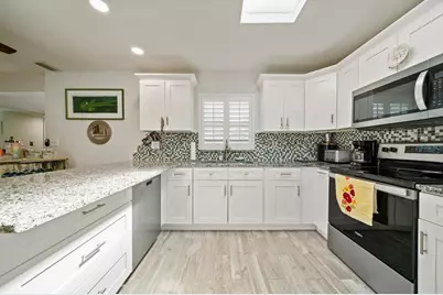 10713 Dalton Avenue, Tampa, FL 33615 - Photo 9
