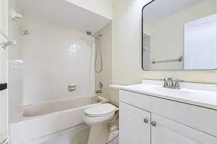 16110 Rambling Vine Dr W, Tampa, FL 33624 - Photo 35