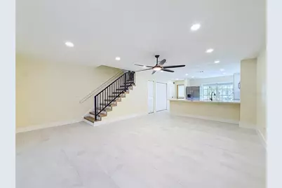 16110 Rambling Vine Dr W, Tampa, FL 33624 - Photo 25