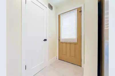 16110 Rambling Vine Dr W, Tampa, FL 33624 - Photo 11