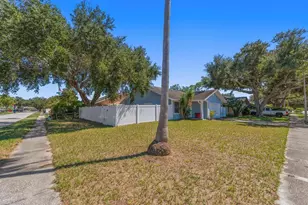 1679 Needles Ln W, Largo, FL 33771 - Photo 23