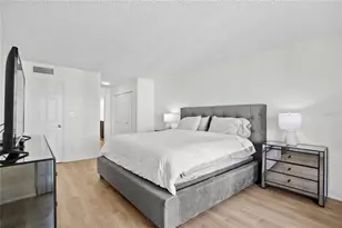 1430 Gulf Blvd, Clearwater Beach, FL 33767 - Photo 25