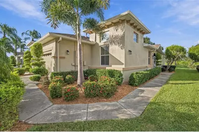 1248 Lyndhurst Greens Drive #1248, Sun City Center, FL 33573 - Photo 3