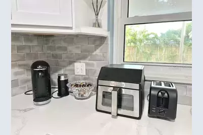 1080 16th Avenue SW, Largo, FL 33770 - Photo 5