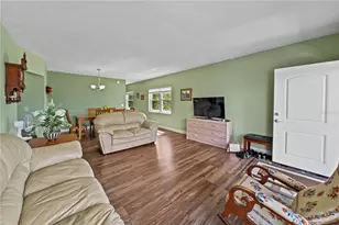 2001 World Pkwy Blvd, Clearwater, FL 33763 - Photo 7