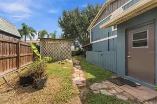 15801 Country Lake Dr, Tampa, FL 33624 - Photo 35