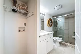 7425 Bay Island Dr S, South Pasadena, FL 33707 - Photo 13