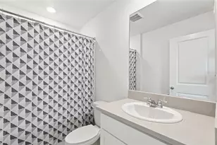 10596 Orbit Ter, Sarasota, FL 34241 - Photo 23