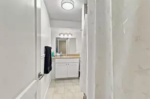 1325 Oakcrest Dr, Brandon, FL 33510 - Photo 59