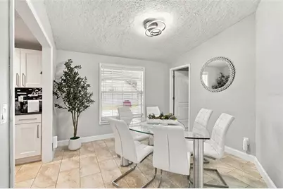 1325 Oakcrest Drive, Brandon, FL 33510 - Photo 11