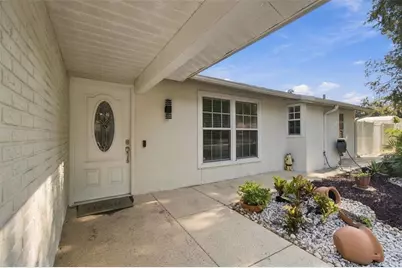 1325 Oakcrest Drive, Brandon, FL 33510 - Photo 5