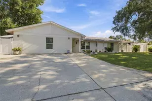 1325 Oakcrest Dr, Brandon, FL 33510 - Photo 3