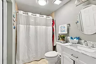 1325 Oakcrest Dr, Brandon, FL 33510 - Photo 41