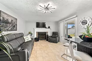 1325 Oakcrest Dr, Brandon, FL 33510 - Photo 25