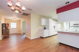 2219 Shadehill Ct, Tampa, FL 33612 - Photo 15
