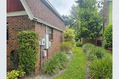2219 Shadehill Court, Tampa, FL 33612 - Photo 5