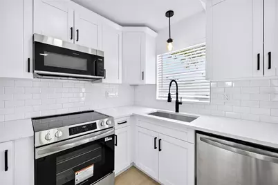 6029 71st Street N, Saint Petersburg, FL 33709 - Photo 19