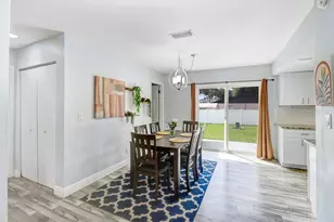 5005 E 110th Ave, Tampa, FL 33617 - Photo 7