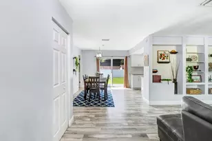 5005 E 110th Ave, Tampa, FL 33617 - Photo 5