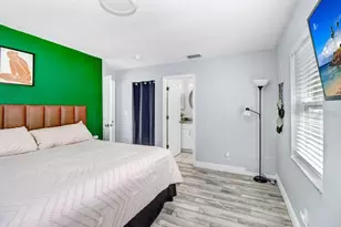 5005 E 110th Ave, Tampa, FL 33617 - Photo 15