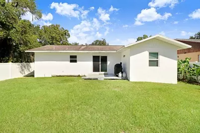 5005 E 110th Avenue, Tampa, FL 33617 - Photo 23