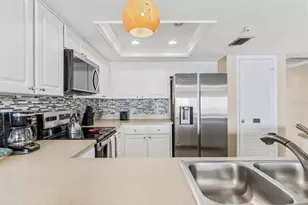 17200 Gulf Blvd, North Redington Beach, FL 33708 - Photo 27