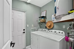 835 54th Ave N, Saint Petersburg, FL 33703 - Photo 15
