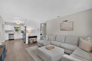 835 54th Ave N, Saint Petersburg, FL 33703 - Photo 7