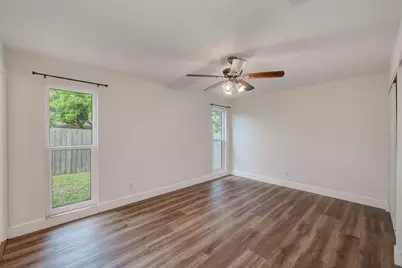 13331 Hacienda Drive, Largo, FL 33774 - Photo 17