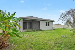 4435 Horse Creek Ln, Lakeland, FL 33811 - Photo 9