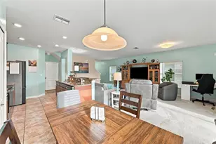 1917 Hawks View Dr, Ruskin, FL 33570 - Photo 15