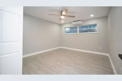 14906 N Bayshore Drive, Madeira Beach, FL 33708 - Photo 13