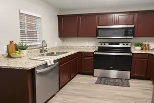 239 Castlekeeper Pl, Valrico, FL 33594 - Photo 3