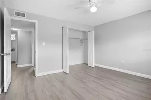 205 Poinsettia Pine Ct, Tampa, FL 33612 - Photo 13
